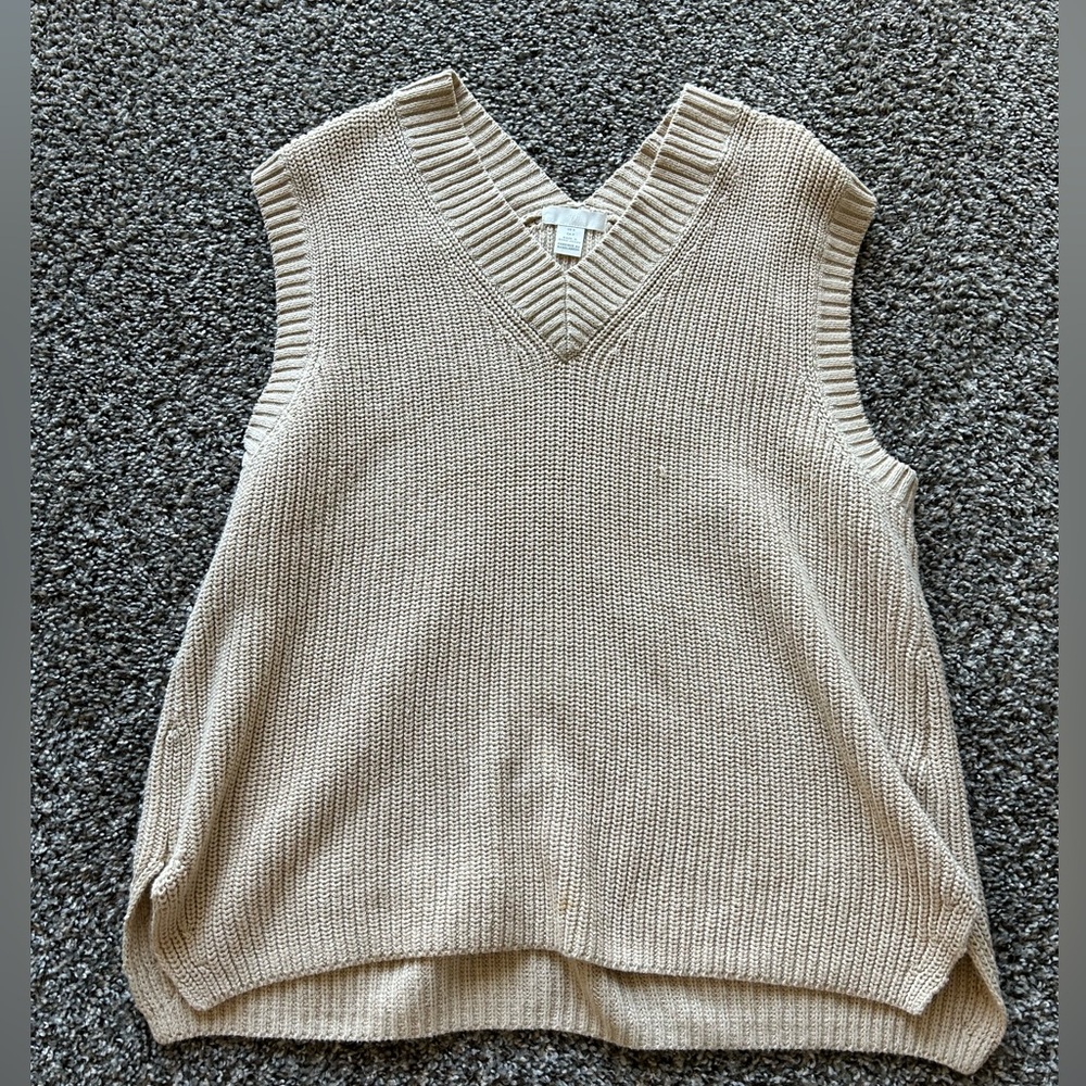 H&M Oversized Cream Sweater Vest